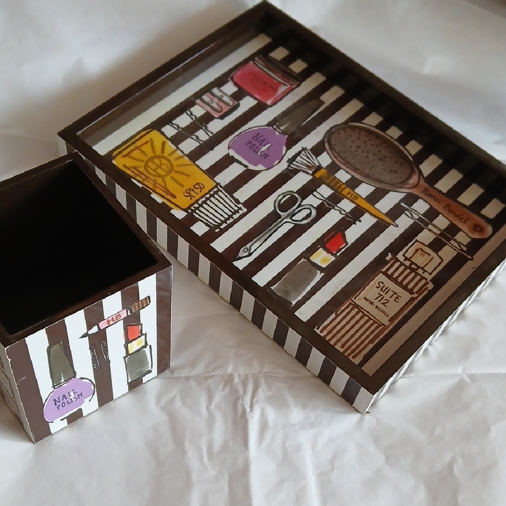 Tray/Brush Cup ✨️💄💍💅⌚️🎀~Henri Bendel